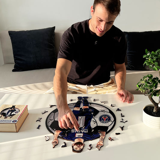 Lionel Messi - Official Wooden Puzzle